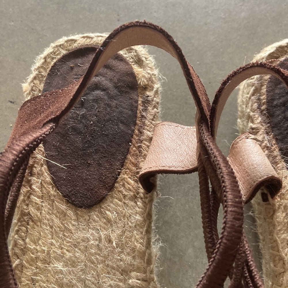 Espadrilles - Picture 3 of 5